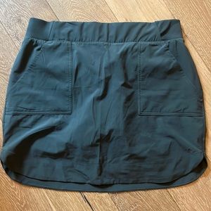 Apana army green short